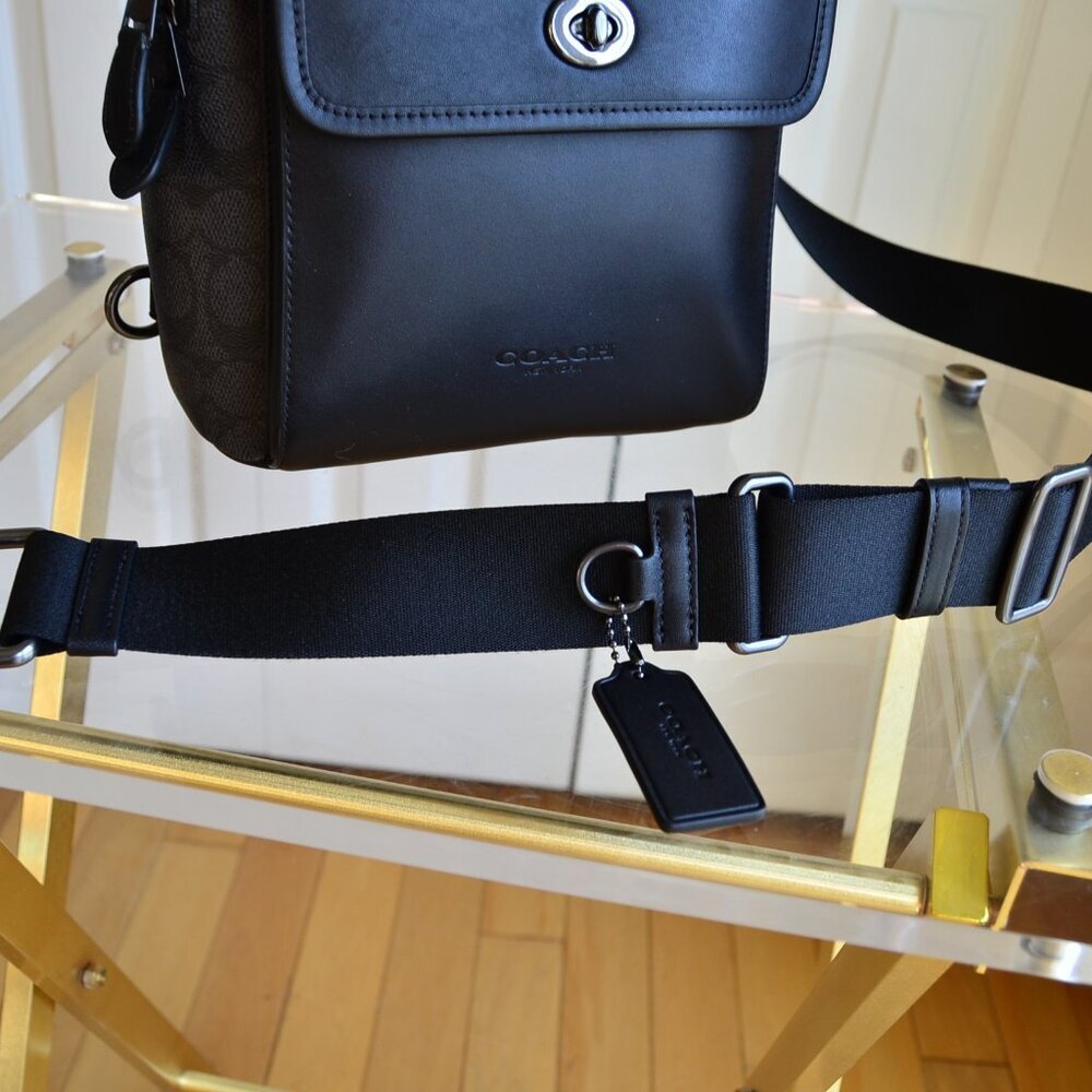 Coach  CAJ92 Turnlock Sling Pack In Signature Canvas - Picture 9 of 16